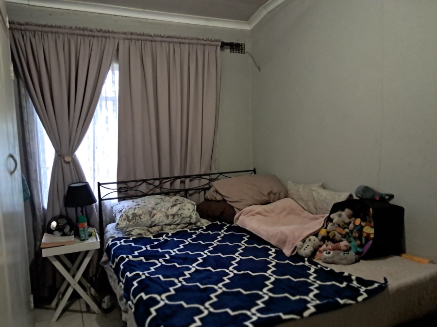 2 Bedroom Property for Sale in Oos Einde North West
